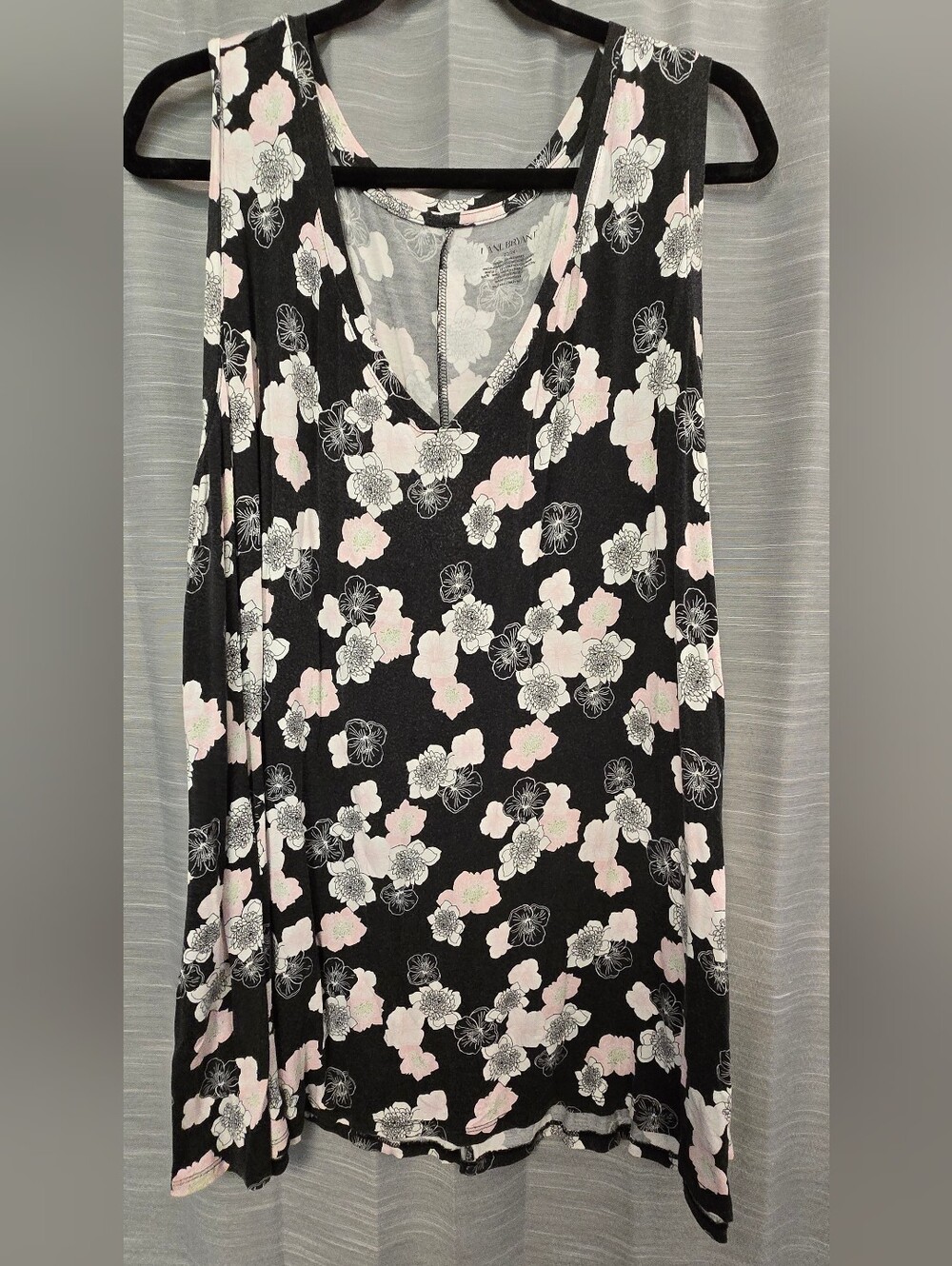 Floral V-Neck Tunic Top - Black & Light Pink